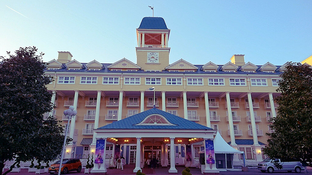 Disney's Newport Bay Club